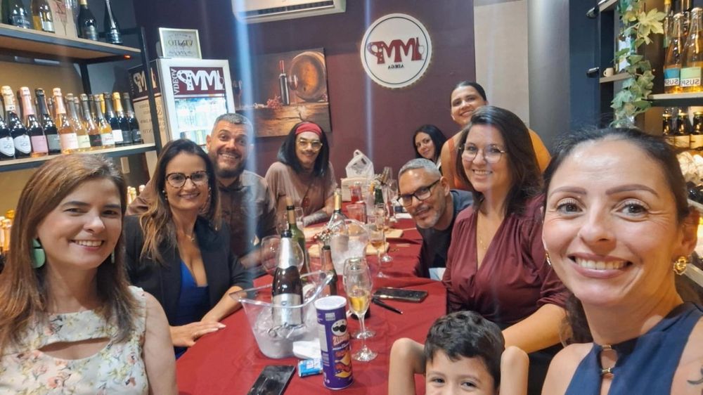 Mesa do primeiro encontro presencial do clube